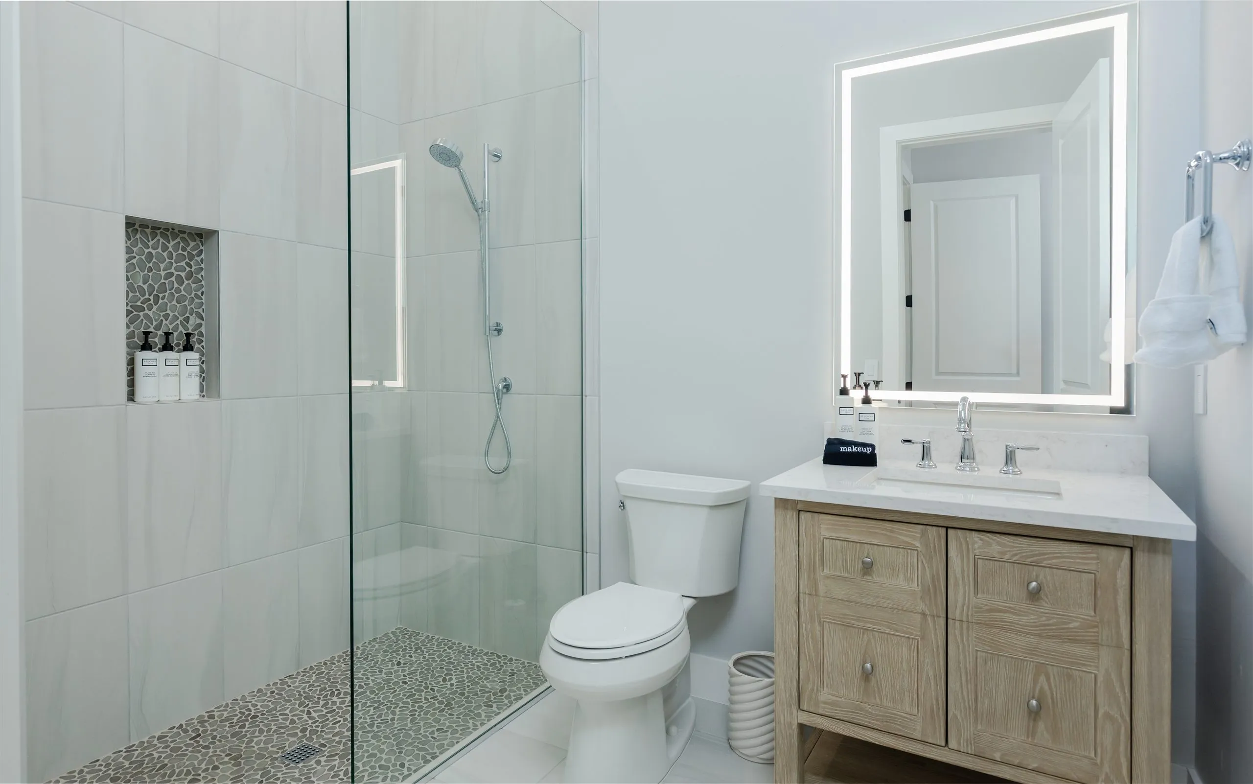 Bedrooms and bathrooms at Villa Sauvage